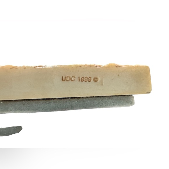 Baby Girl Shoes Picture Frame Pink Yellow Resin Home Decor Room Decor Gift - Picture 7 of 8